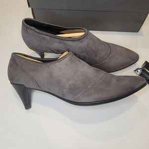 Ecco Gray Pointy Sleek Heel Bootie Size 41 (10-10.5) Syle 263923 NIB